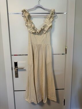 Ruffled V-Neck Cream Maxi Dress